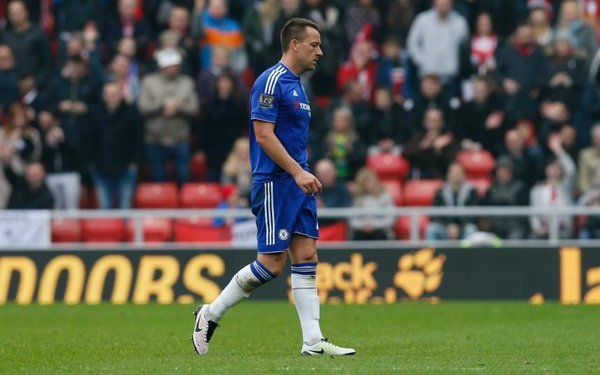 John Terry se despide del Chelsea con expulsión - john-terry