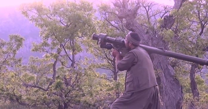 Video: kurdos derriban helicóptero del Ejército turco