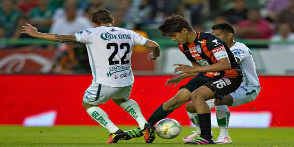 Todo queda en familia. León y Pachuca no pasan del empate