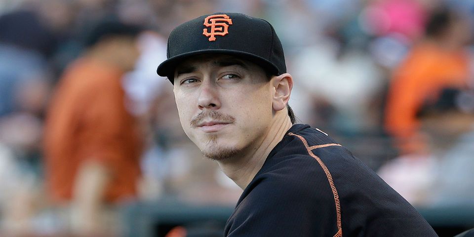 Tim Lincecum firma por 2 millones de dólares con Los Ángeles