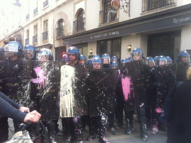 Manifestantes se enfrentaron contra policías en Francia por reforma laboral - manifestacion-paris-Pierre_Duvent