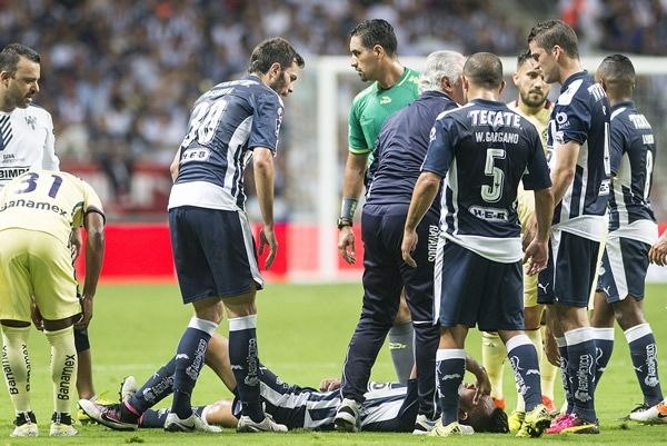 Peláez ratifica a Ambriz y promete un título el próximo semestre - monterrey-america