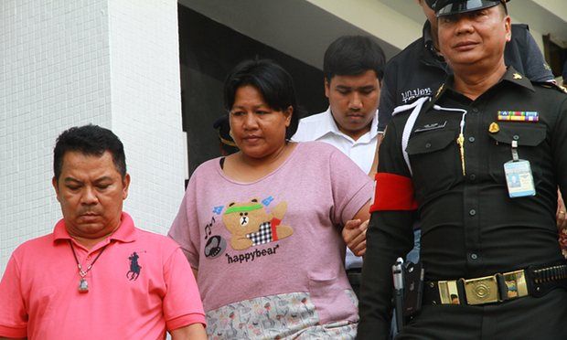 Detienen a mujer por difamar a la monarquía de Tailandia - mujer-tailandesa-Stringer