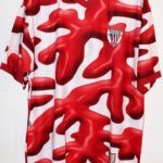 Equipo español de futbol muestra los músculos en uniforme - n1375390973-150x150