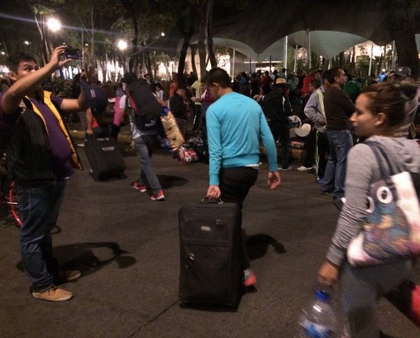 Retira CNTE plantón de la SEGOB y se traslada a la Ciudadela - planton-cnte-4