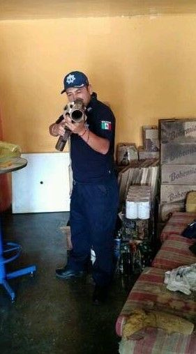 Video: policías de Ecatepec violan a menor de edad - policia-violador-ecatepec