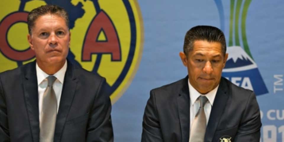 Peláez ratifica a Ambriz y promete un título el próximo semestre