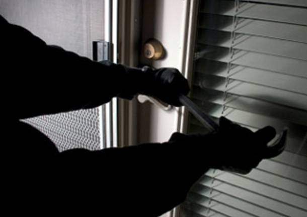 Asaltan dos viviendas en Lomas de Chapultepec