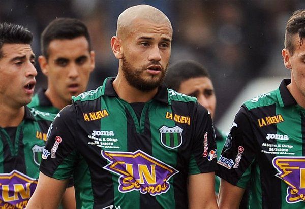 Video: asesinan a futbolista frente a su familia en intento de asalto Video: asesinan a futbolista frente a su familia en intento de asalto