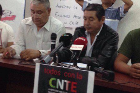 Desalojan a la CNTE de Santo Domingo - ruben-nunez-cnte