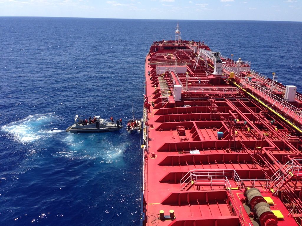 Rescata SEMAR a 11 cubanos en el Golfo de México - semar-3