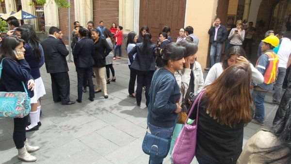 Nuevo sismo de 6.8 sacude Ecuador - sismo-ecuador-1-1