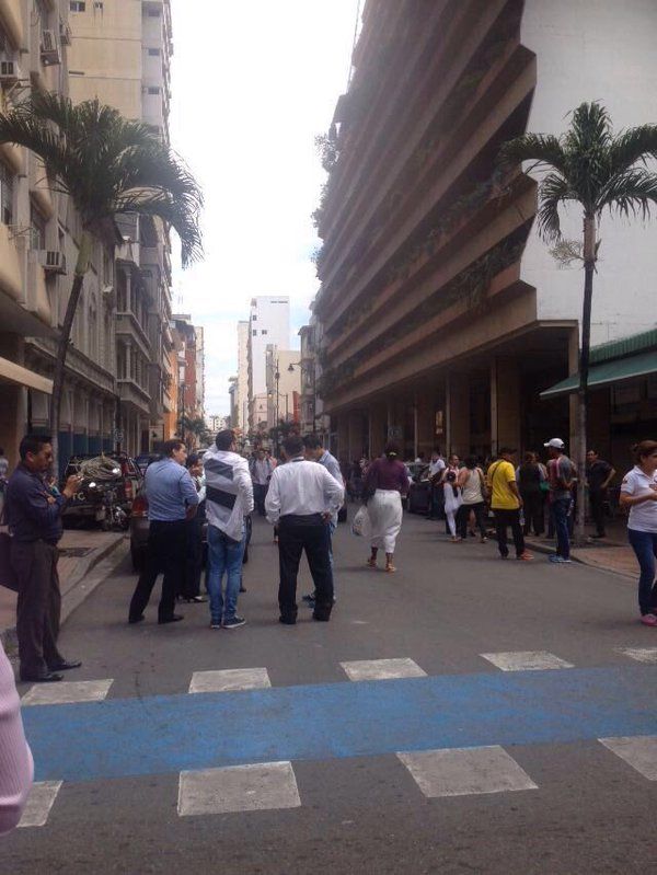 Nuevo sismo de 6.8 sacude Ecuador - sismo-ecuador-2