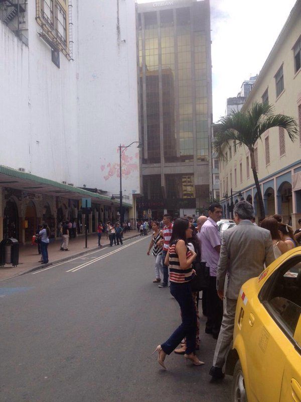 Nuevo sismo de 6.8 sacude Ecuador - sismo-ecuador-3