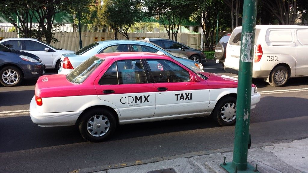 Video: cómo sobrevivir en la Ciudad de México sin morir en el intento - taxi-Pulso-DF-1024x576