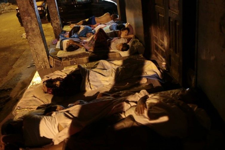 Sismo magnitud 6.8 deja un muerto y 85 heridos - temblor-ecuador-El-Telégrafo2