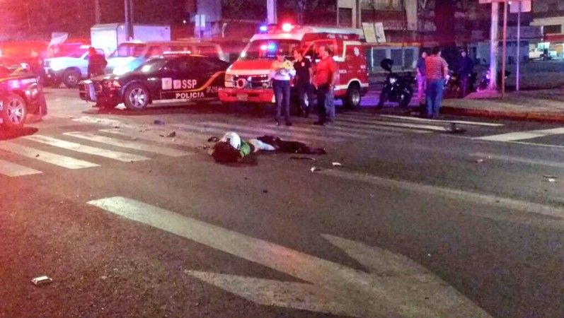 Tráiler atropella y mata a motociclista en Eje Central - trailer-eje-central-JerrxG13