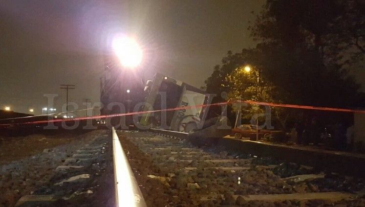 Dos muertos por choque de un camión y un tren en Escobedo - tren-escobedo-abasolo-israel-Vita