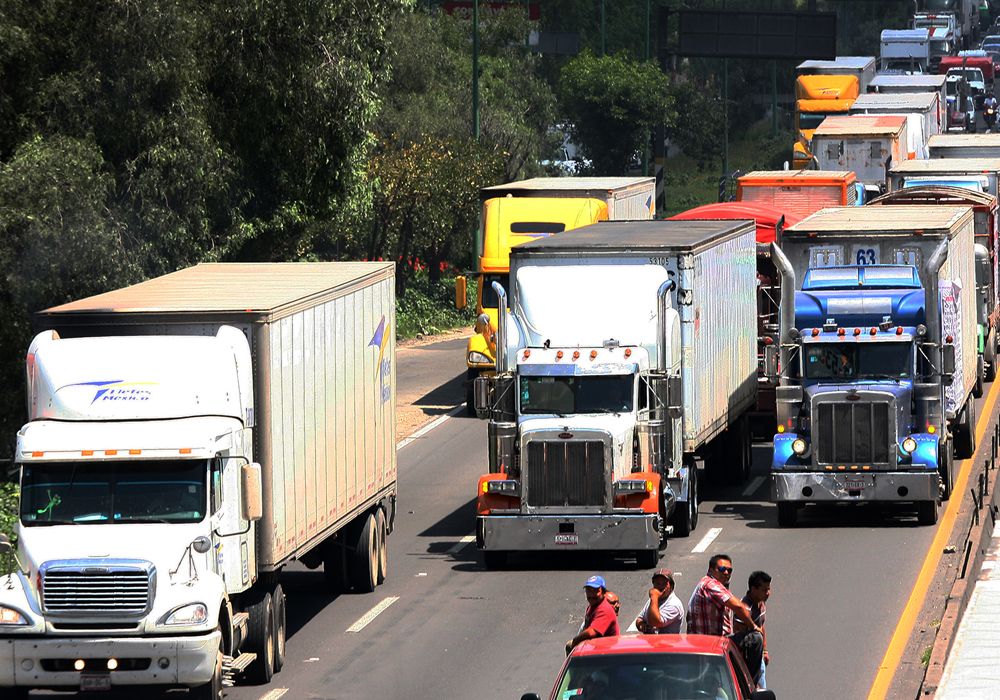 Aprueban Reglamento de Tránsito que impide circulación de tráfico pesado