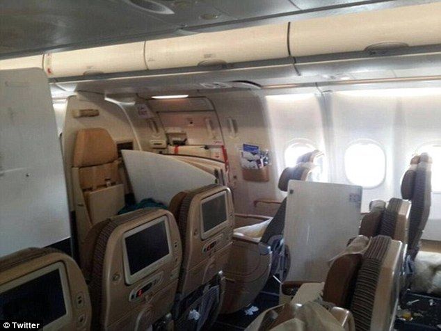 Video: turbulencia en vuelo de Etihad deja 31 heridos - turbulencia-etihad-1