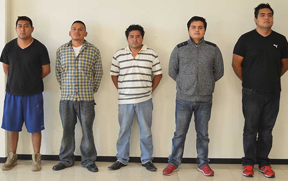 Rescatan a joven secuestrada por compañeros de universidad en Puebla