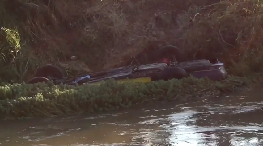Mueren cinco tras volcadura de taxi en Tlajomulco - volcadura-taxi-2