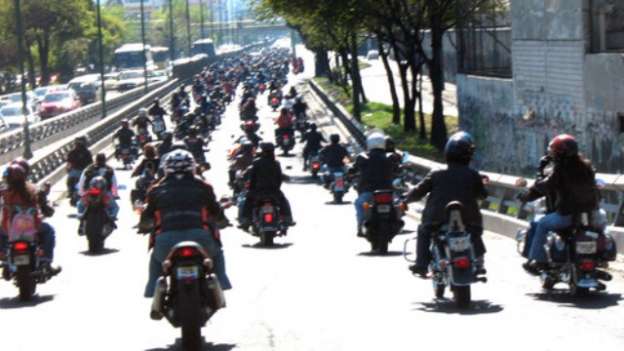 Nueva norma de verificación exenta a motocicletas