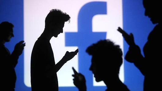 Hacker revela vulnerabilidad en Facebook - 102165565-facebook.530x298