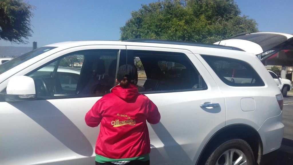 Dan cristalazo y roban a la ‘Chilindrina’ en EE. UU. - 13415614_1114772735233142_5475372123724140772_o-1024x576