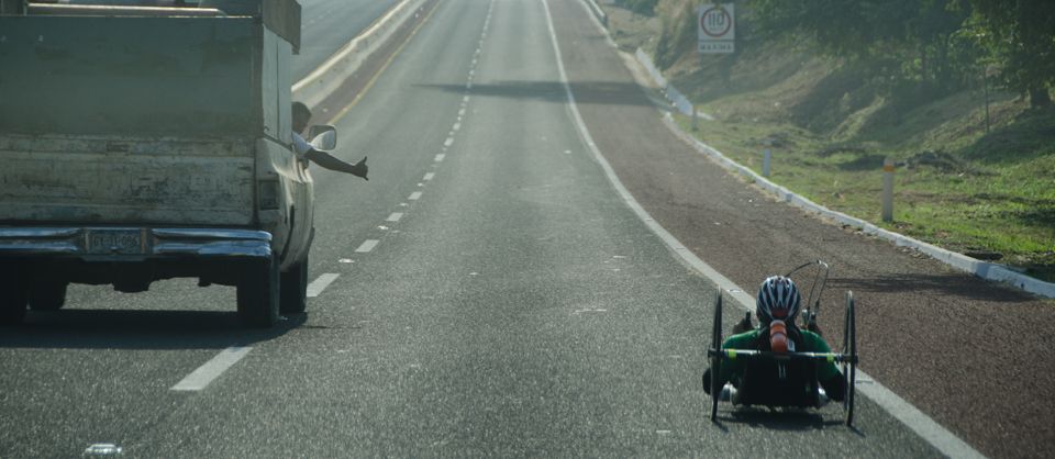 Permiten a atleta con discapacidad competir en carrera en la Ciudad de México - 2-2