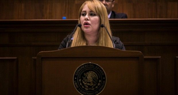 Detienen a la ex diputada Lucero Sánchez - 2000_diputada-de-pan-lucero-sanchez_620x350-620x330