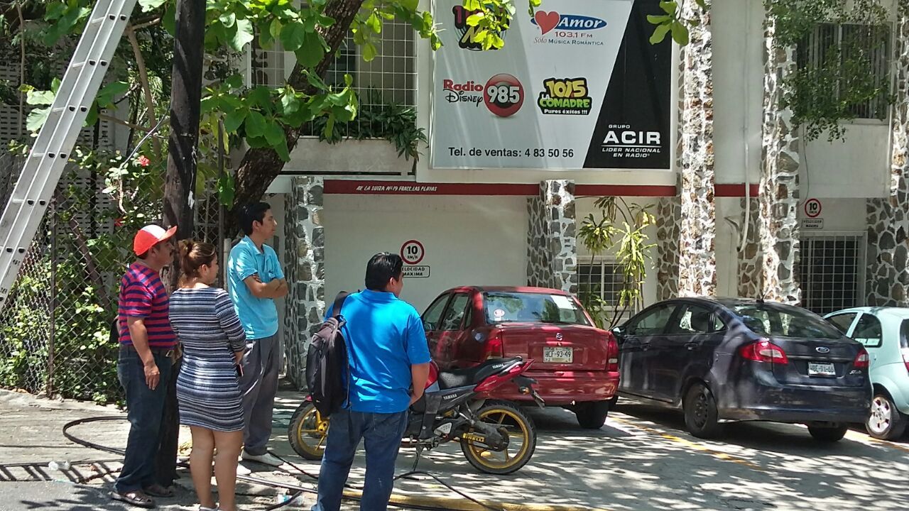 Maestros toman estaciones de radio en Guerrero - 60c57a57-42ba-4bd1-a934-072717b91afe