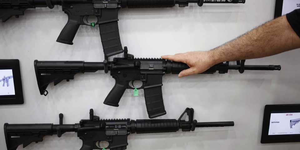 Fusil utilizado en masacre de Orlando es usado por terroristas y militares