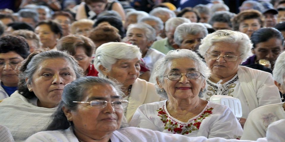 Mujeres y nonagenarios, los más propensos a recibir maltratos en la vejez