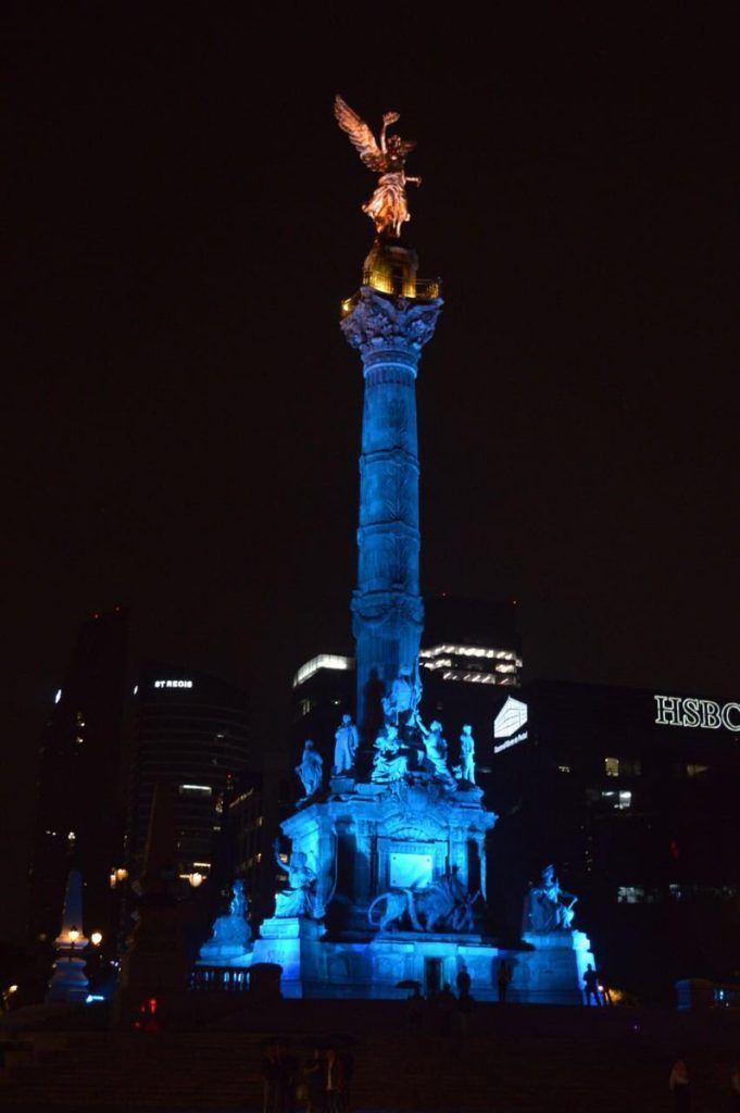 Iluminan al 'Ángel' con los colores de la diversidad - Angel-de-la-Independencia-4-681x1024