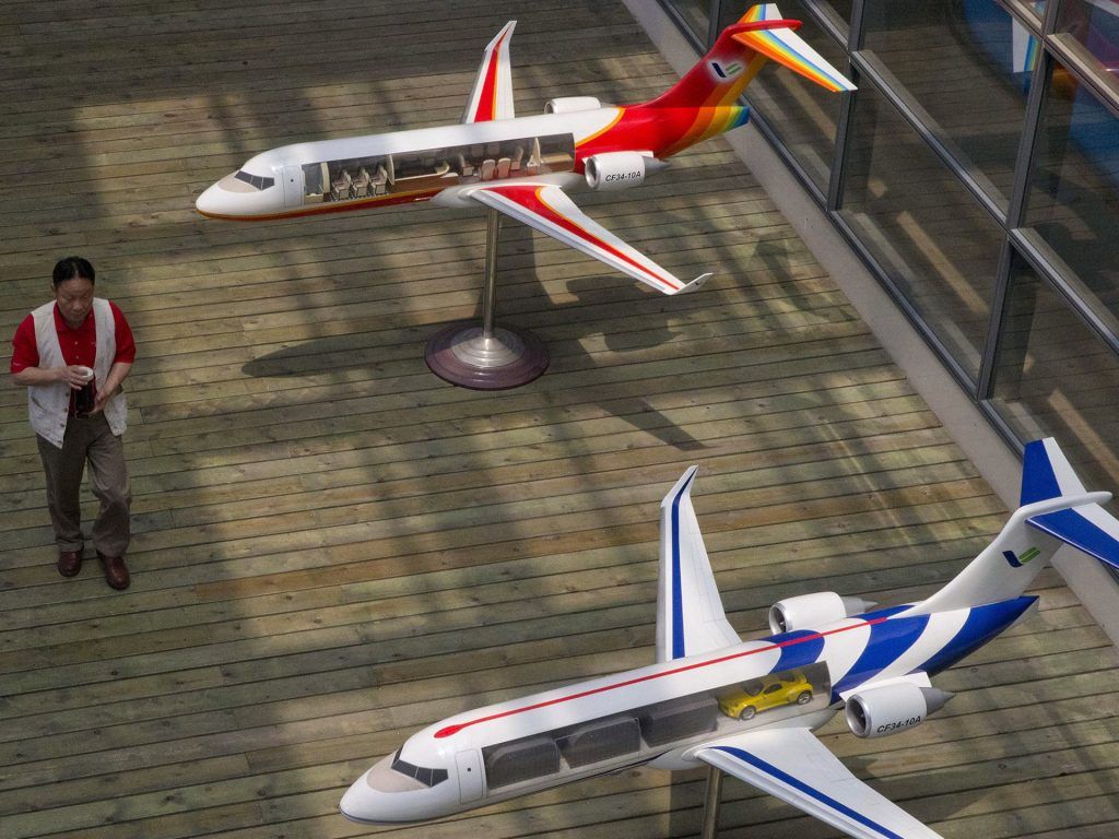 El primer avión de pasajeros hecho en China - Avión-Chino-11-1024x768