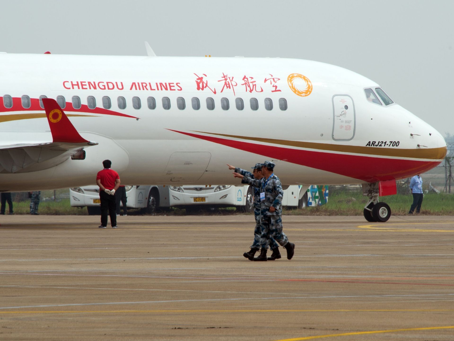 El primer avión de pasajeros hecho en China