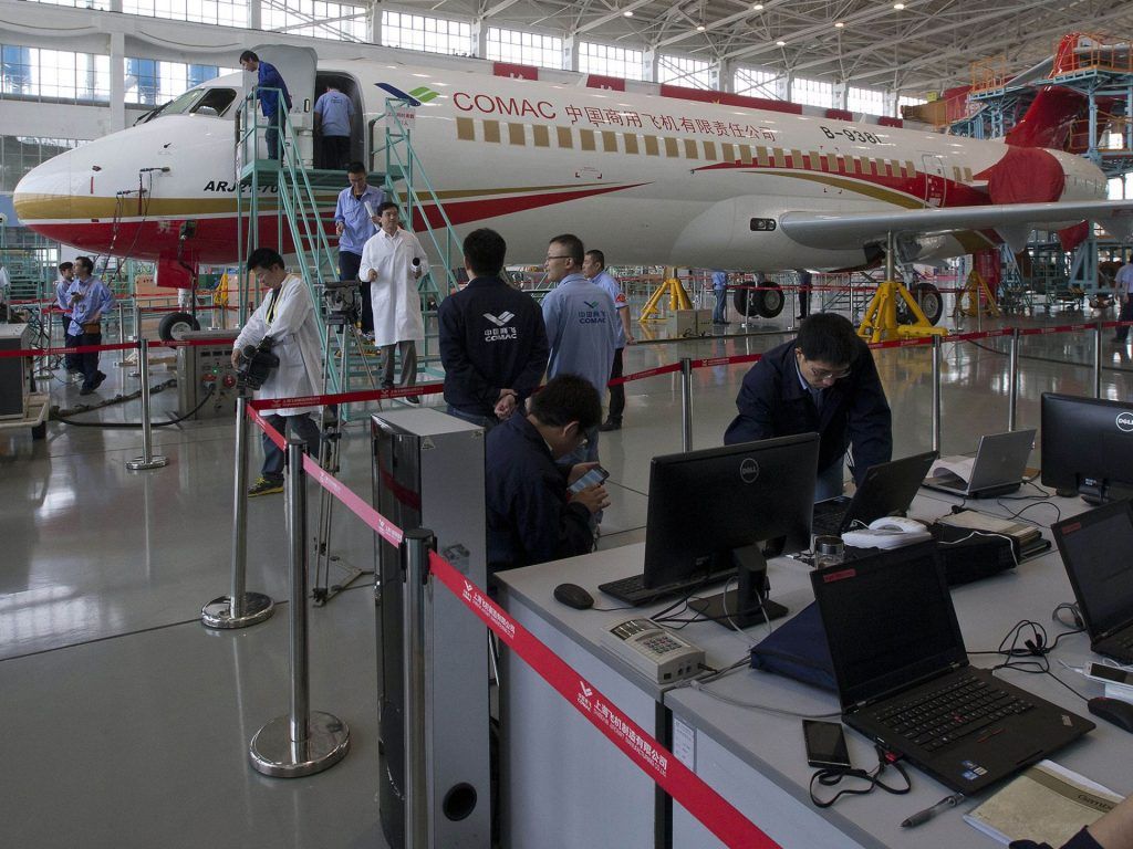 El primer avión de pasajeros hecho en China - Avión-Chino-5-1024x768