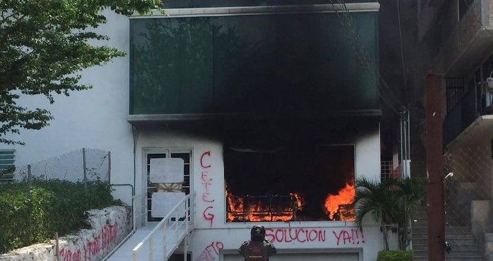Maestros vuelven a bloquear la Autopista del Sol - CETEG-educacion-chilpancingo-Sur-acapulco