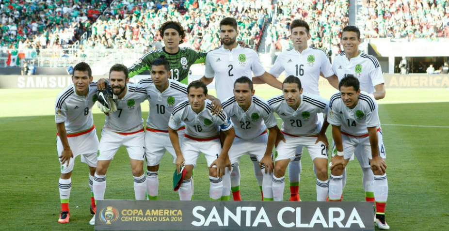 México pasó de lo sublime a lo ridículo: AP