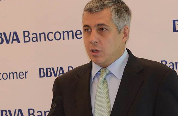 Bancomer eleva estimación de crecimiento económico para 2016 - Carlos-Serrano-Herrera