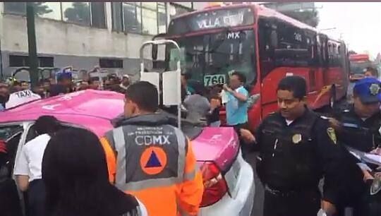 Choque de Metrobús deja tres heridos en Gustavo A.Madero