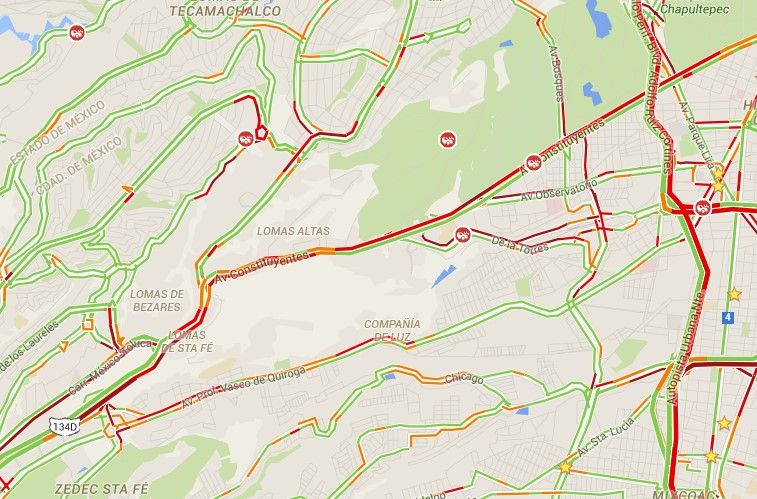 Fuga de agua provoca tráfico intenso en Constituyentes - Constituyentes