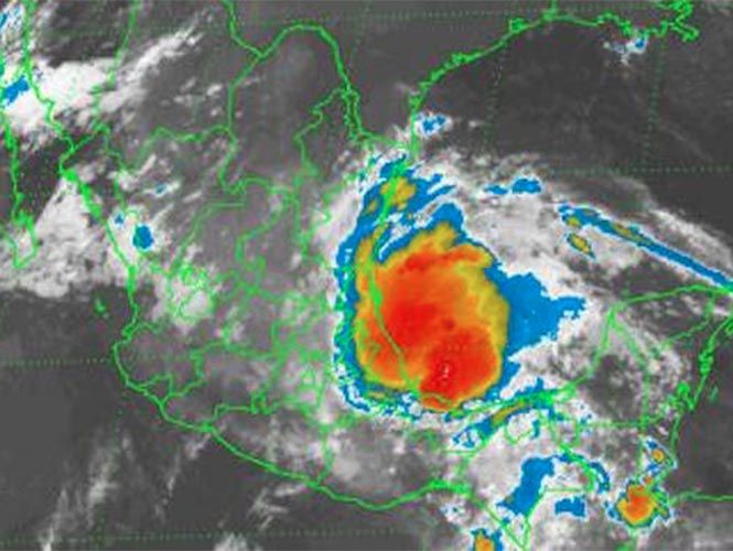 Cancelan clases en Veracruz por “Danielle”