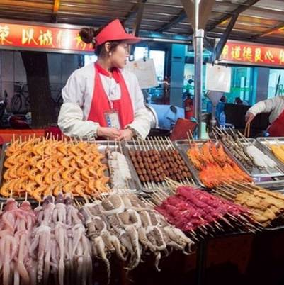 Cerrará mercado de comida exótica de Beijing - Donghuamen-mercado-nocturno-exotica-Instagram_CLAIMA20160615_0213_17