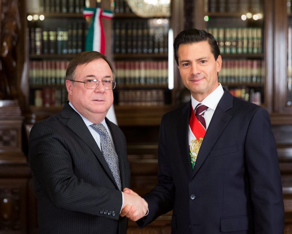 Recibe EPN cartas credenciales de cinco embajadores - EPN-Daniel-Chuburu-1024x821