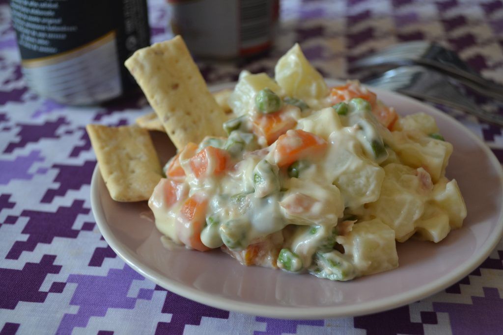 ¿Cómo se llama la montaña rusa en Rusia? - Ensalada-Rusa-1024x683