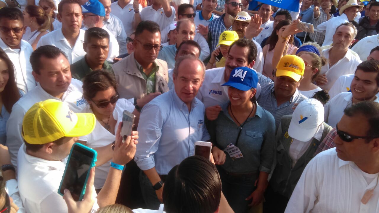 'Morena alienta y justifica la violencia de la CNTE': Osorio Chong - Felipe-Calderón-en-Veracruz