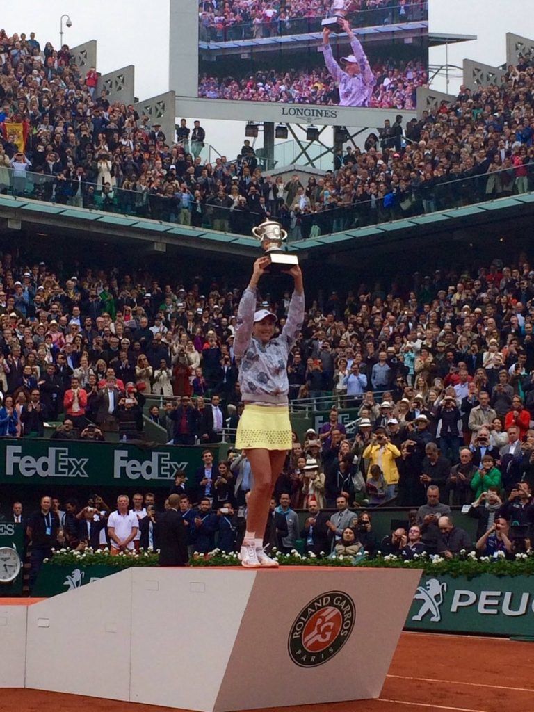 Sorpresa en Roland Garros. Garbiñe Muguruza vence a Serena Williams - Garbine-Muguruza-1-768x1024