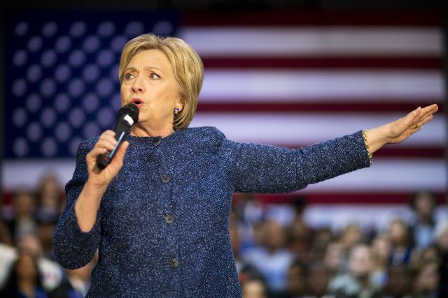 Donald Trump supera a Clinton por tres puntos - Hillary-Clinton-AP